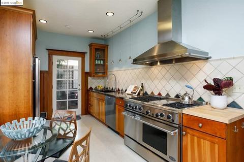3031 Fulton St, Berkeley, CA 94705 photo 13