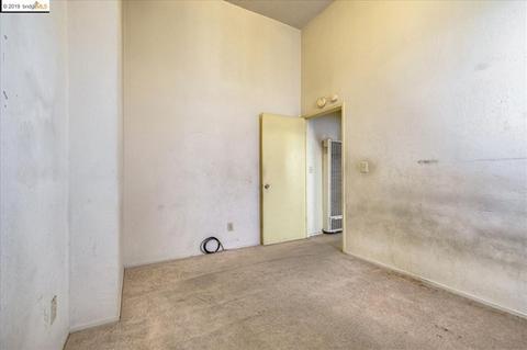 1017 Linden St, Oakland, CA 94607 photo 15