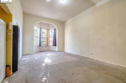 1017 Linden St, Oakland, CA 94607 photo 8
