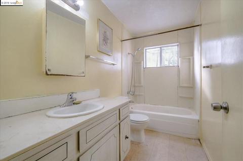 1017 Linden St, Oakland, CA 94607 photo 16