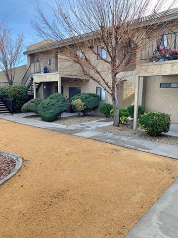 17842 Quantico Ln, Apple Valley, CA 92307 photo 2