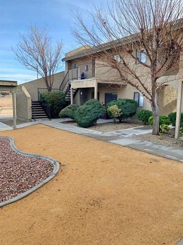 17842 Quantico Ln, Apple Valley, CA 92307 photo 1