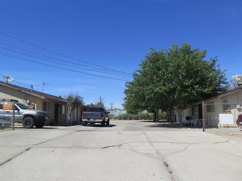 16260 Orange St, Hesperia, CA 92345 photo 9