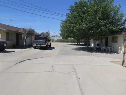 16260 Orange St, Hesperia, CA 92345 photo 6