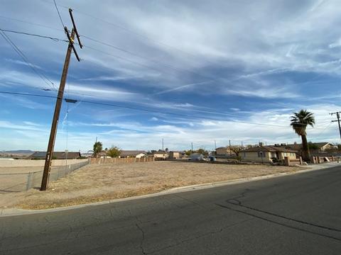 1141 Oasis, Barstow, CA 92311 photo 2