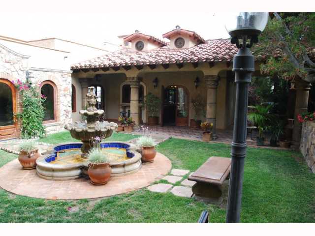 Undisclosed, La Jolla, CA 92037 photo 4