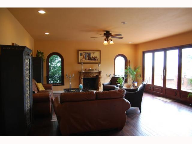 Undisclosed, La Jolla, CA 92037 photo 11