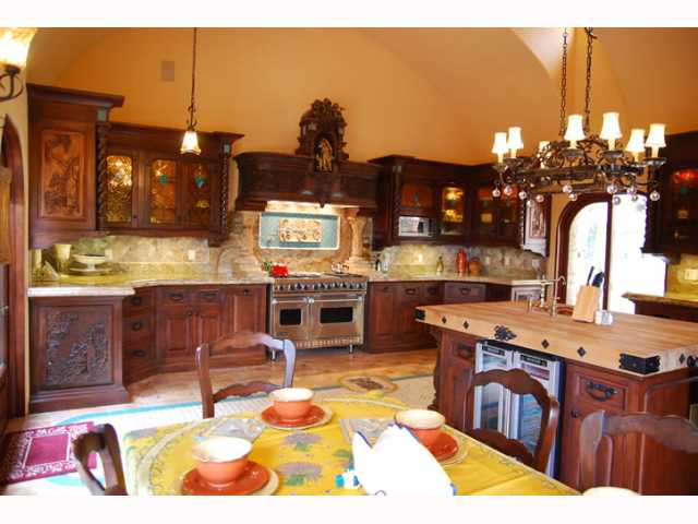 Undisclosed, La Jolla, CA 92037 photo 8