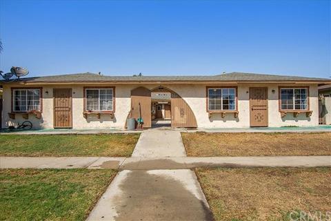 560 W Shamrock St, Rialto, CA 92376 photo 1