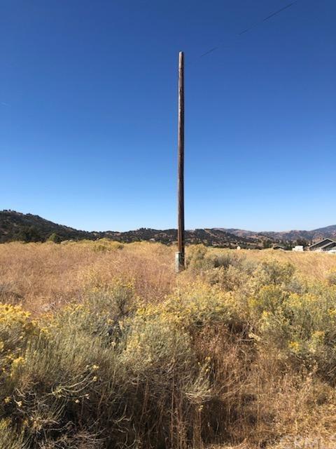 22133 Vargas, Tehachapi, CA 93561 photo 3