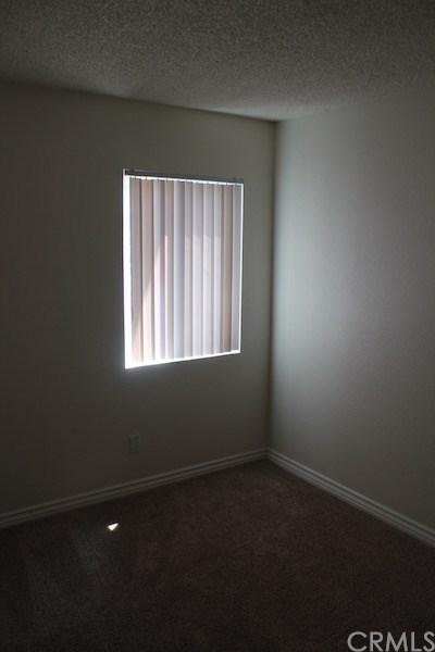 8026 Juniper Ave, Fontana, CA 92336 photo 18