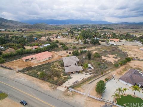 20841 Lakeridge, Perris, CA 92570 photo 5