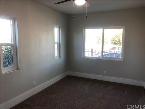 500 W Plum St, Compton, CA 90222 photo 12