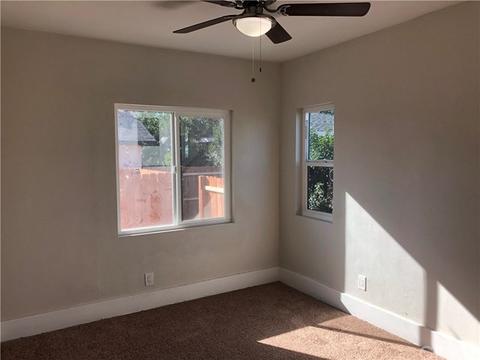 500 W Plum St, Compton, CA 90222 photo 13