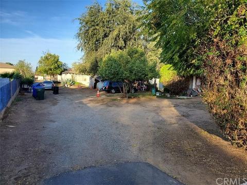 13652 Third St, Yucaipa, CA 92399 photo 3