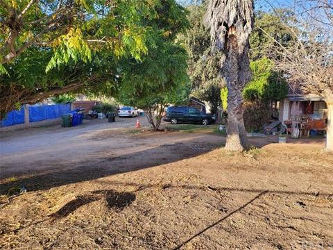 13652 Third St, Yucaipa, CA 92399 photo 2