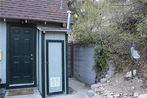 1286 Lovers Ln, Rimforest, CA 92378 photo 9