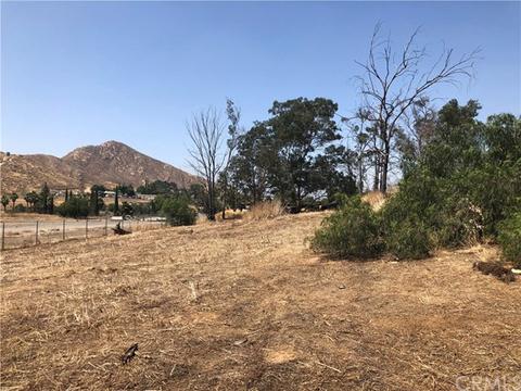 12890 La Cadena Dr, Colton, CA 92324 photo 4