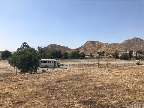 12890 La Cadena Dr, Colton, CA 92324 photo 5