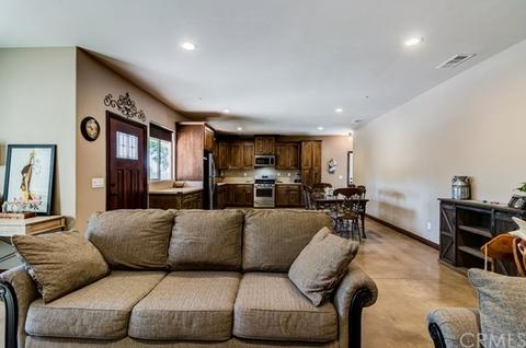 27293 Plum St, Perris, CA 92570 photo 8