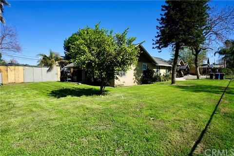1277 Laurel Ave, Riverside, CA 92507 photo 2