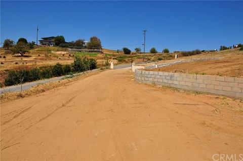 1505 Via Chaparral, Fallbrook, CA 92028 photo 9