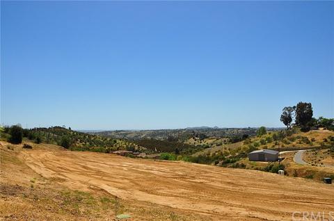 1505 Via Chaparral, Fallbrook, CA 92028 photo 2