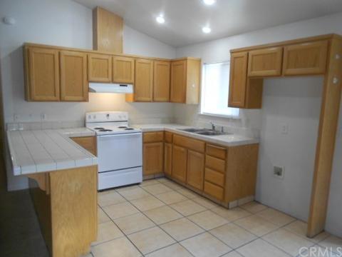 960 W 22nd St, Merced, CA 95340 photo 4