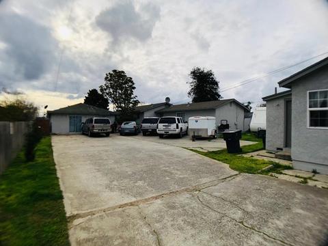 1112 D St, Salinas, CA 93905 photo 2