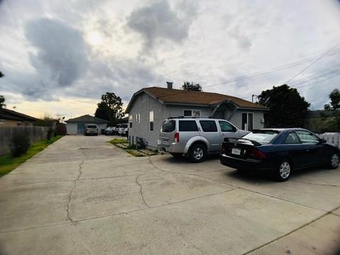 1112 D St, Salinas, CA 93905 photo 1