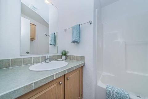160 Horizon Ln, Oceanside, CA 92056 photo 13