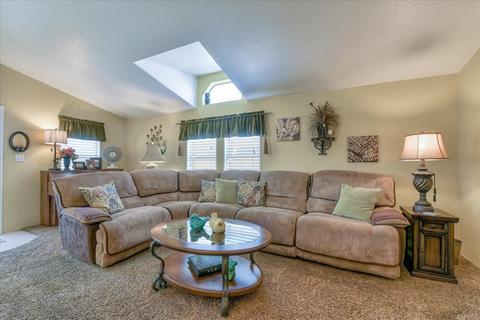 1010 E Bobier #84, Vista, CA 92084 photo 5
