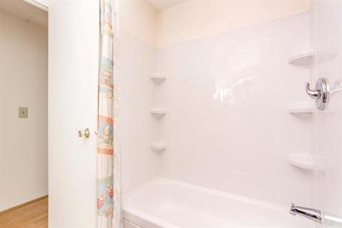 1010 E Bobier #75, Vista, CA 92084 photo 13