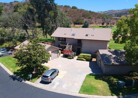 4118 Oak Island Ln, Fallbrook, CA 92028 photo 1
