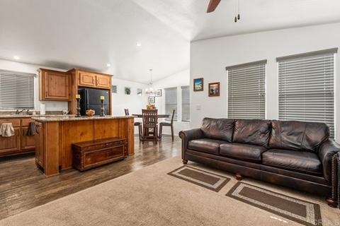 1120 E Msn #85, Fallbrook, CA 92028 photo 2