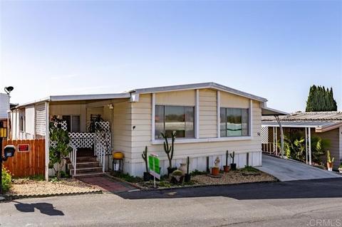 718 Sycamore #58, Vista, CA 92083 photo 2
