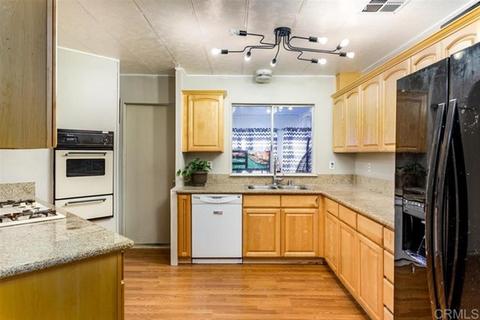718 Sycamore #58, Vista, CA 92083 photo 3