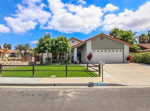 2704 Pepper Tree Dr, Oceanside, CA 92056 photo 1