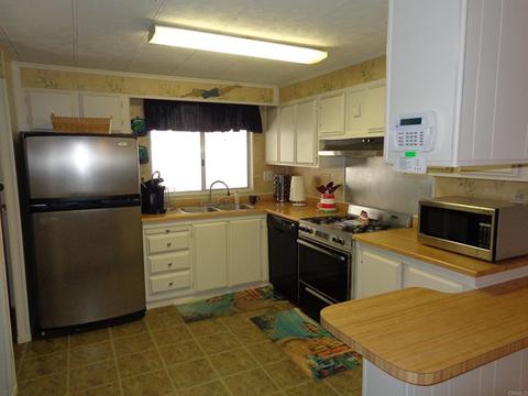 130 Brookside Ln, Oceanside, CA 92056 photo 12