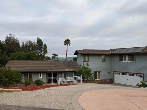 2743 Anaheim, Escondido, CA 92025 photo 1