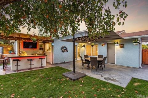 4725 Crescent Heights Dr, Oceanside, CA 92056 photo 1