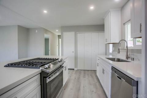 185 Horizon, Oceanside, CA 92056 photo 3