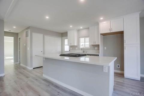 185 Horizon, Oceanside, CA 92056 photo 4