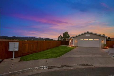 1216 Titan Ct, Escondido, CA 92026 photo 1