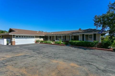 2058 Via Dieguenos, Alpine, CA 91901 photo 1