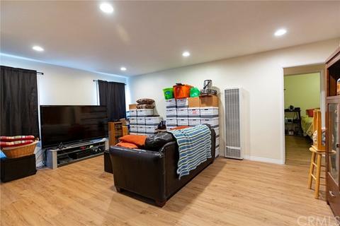 266 N Clark St, Orange, CA 92868 photo 2