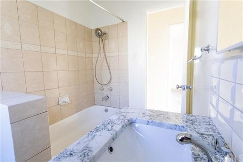 110 E Scott St, Long Beach, CA 90805 photo 7