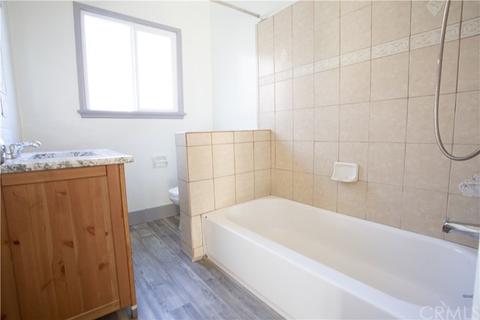 110 E Scott St, Long Beach, CA 90805 photo 6