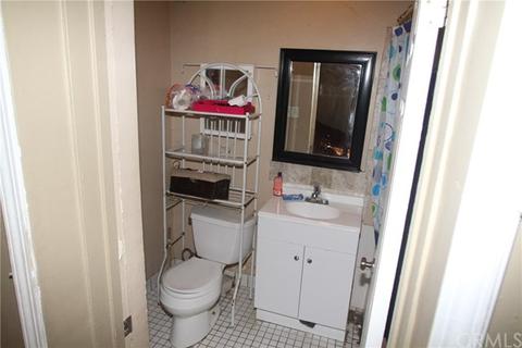 2422 E Hatchway St, Compton, CA 90222 photo 5
