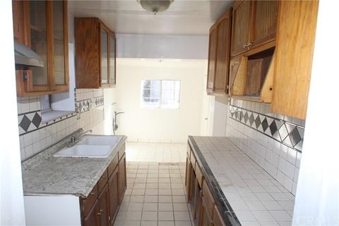 2422 E Hatchway St, Compton, CA 90222 photo 11
